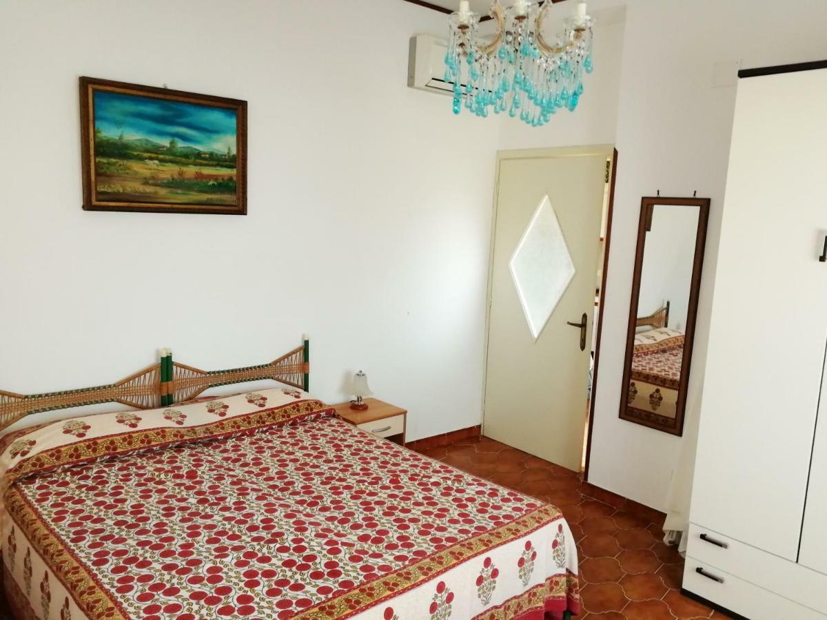 Chiaia Apartments Понца Экстерьер фото